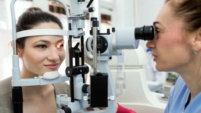 4 טיפים לבחירת רופא עיניים מקצועי ואמין